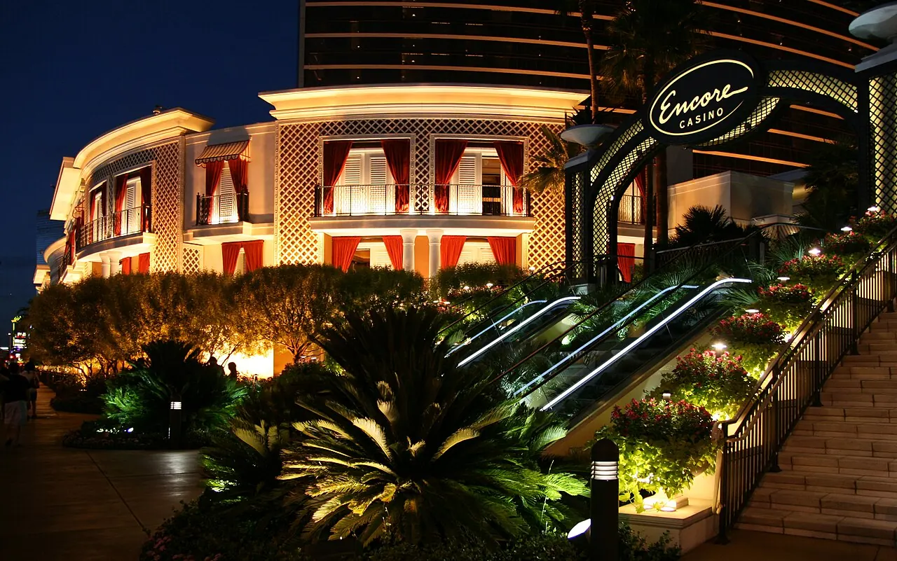 Encore Las Vegas, Las Vegas: Encore, Las Vegas 2